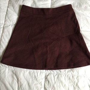 Maroon zip up flat skirt